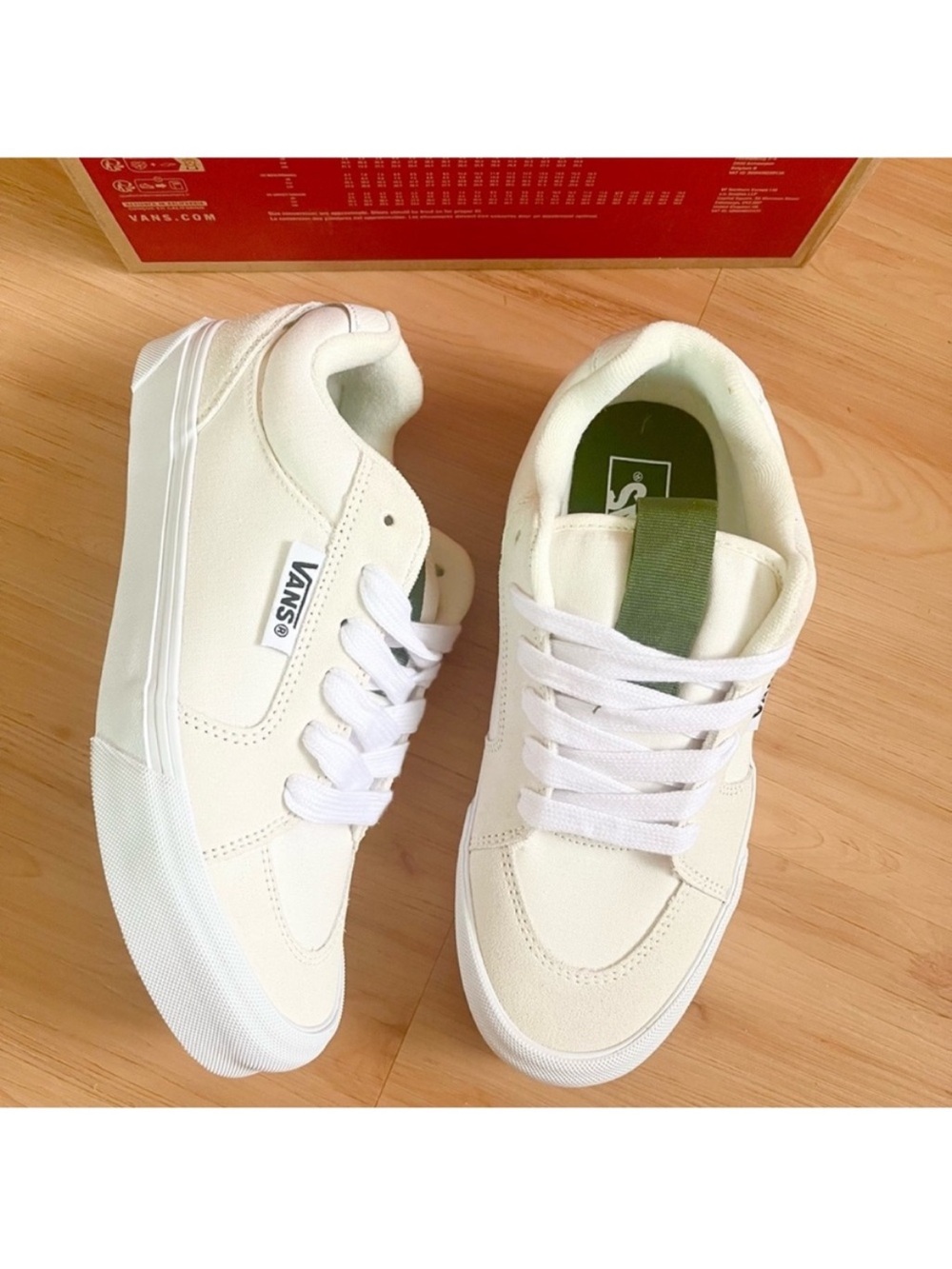 Vans Chukka Push Blanc De
Blanca Women 9.0 US